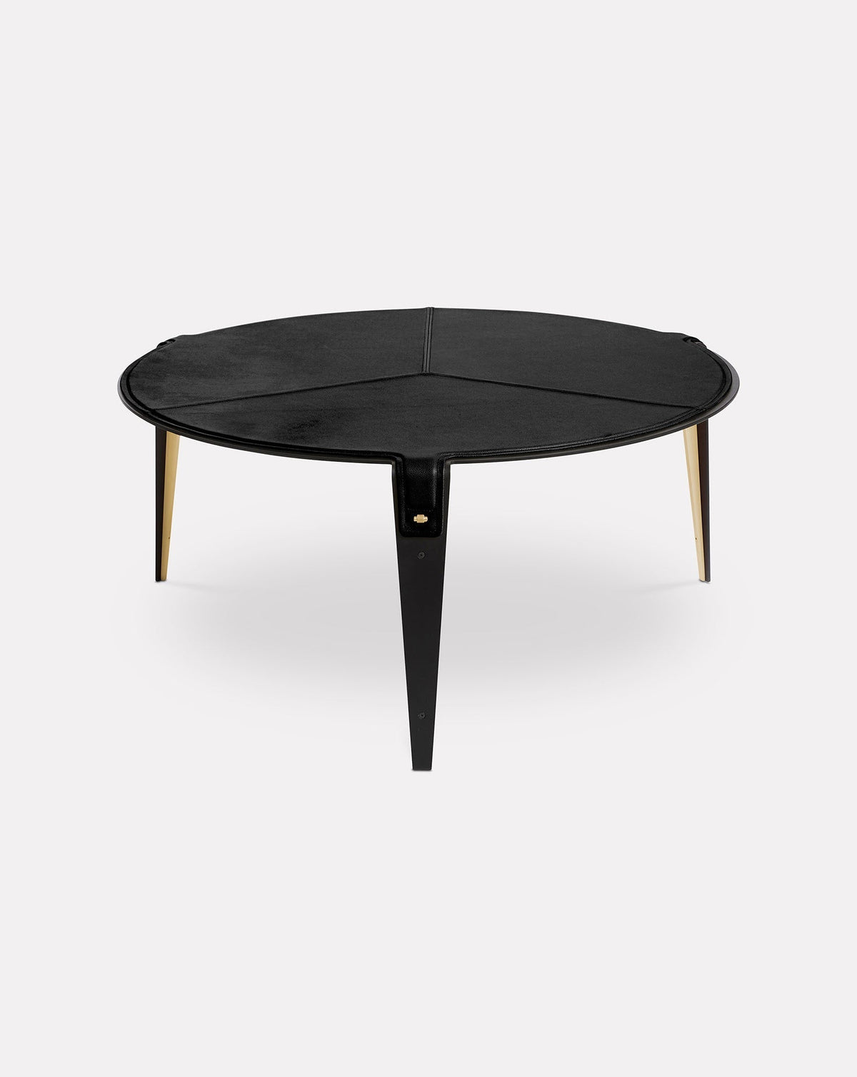 Table basse noire et métallique