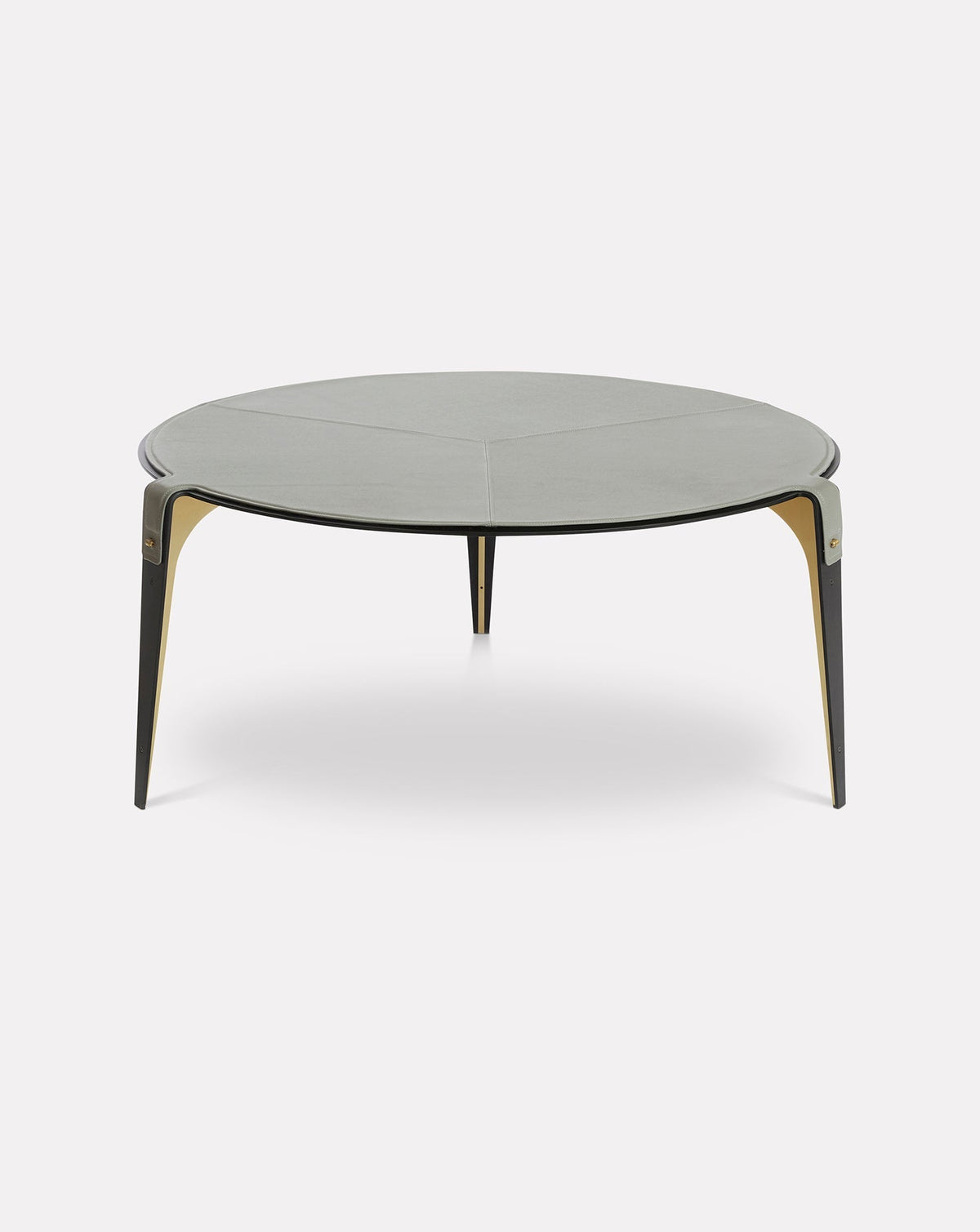 Table basse grise et métallique